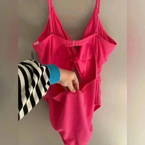 Woman’s Decree Pink Adjustable Cheeky Peephole Texture  Plus OnePiece Swimsuit - Picture 7 of 7